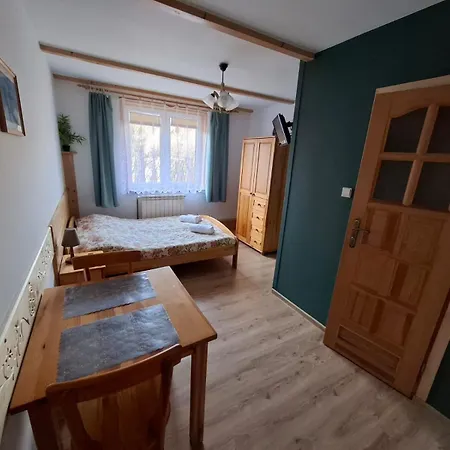 Quarto em Acomodações Particulares Goscinne U Jonka *
